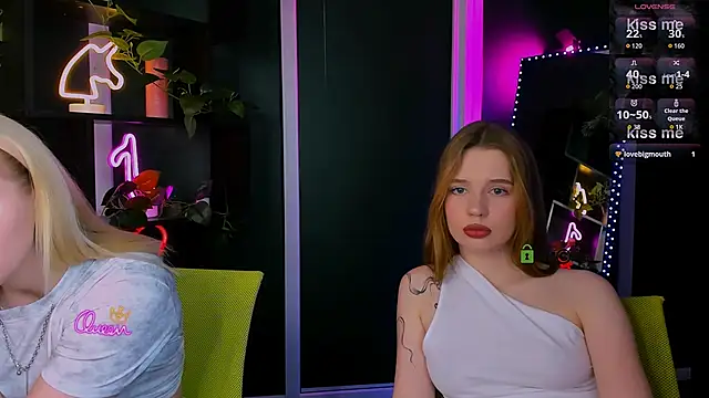 mila glow1 online show from May 30, 6:38 pm
