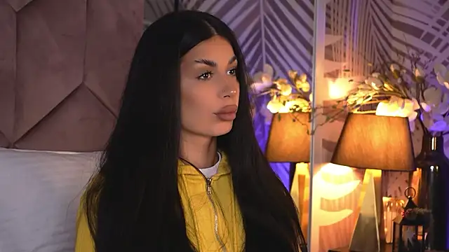 EvaRhea online show from February 2, 4:00 am