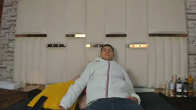 ClioandDemeteer online show from September 27, 3:44 am