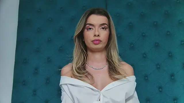 LollyShine online show from December 1, 7:19 pm