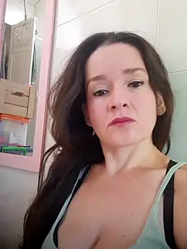 Snapshot of _anita_rojas chatting on October 15, 2:28 pm  anita rojas online show from October 15, 2:28 pm