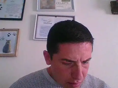 Snapshot of mickseb89 chatting on March 10, 3:28 pm mickseb89 online show from March 10, 3:28 pm