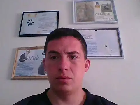 Snapshot of mickseb89 chatting on May 25, 2:23 pm mickseb89 online show from May 25, 2:23 pm