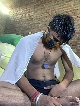 Snapshot of uniquesexyboy5689 chatting on June 28, 10:21 am uniquesexyboy5689 online show from June 28, 10:21 am