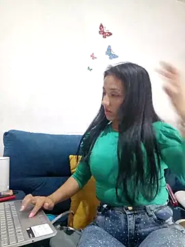 Snapshot of SofiiMilf chatting on October 8, 8:17 pm SofiiMilf online show from October 8, 8:17 pm