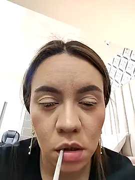 Sky Junne online show from September 27, 5:07 pm