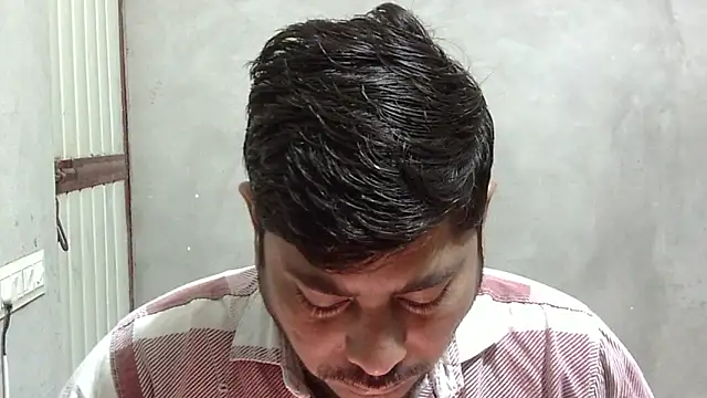 Snapshot of Ajmersingh335512 chatting on April 22, 4:48 am Ajmersingh335512 online show from April 22, 4:48 am