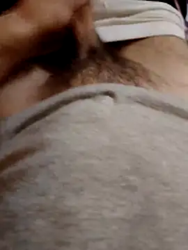 Snapshot of atanas088 chatting on February 1, 9:13 pm atanas088 online show from February 1, 9:13 pm