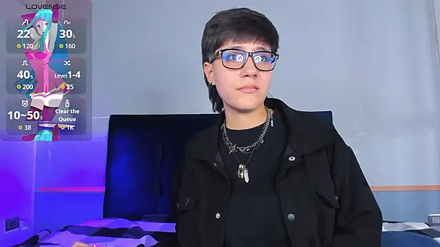 Tsuki Maru online show from December 15, 4:17 am