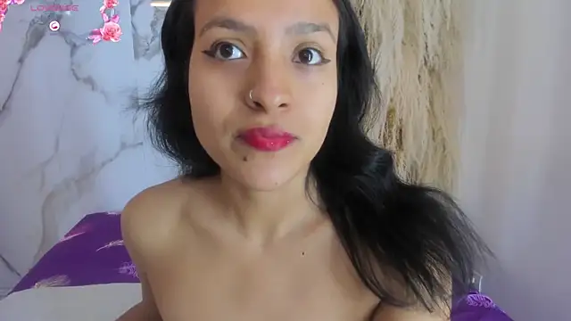 Snapshot of violettawatson chatting on October 5, 1:09 pm violettawatson online show from October 5, 1:09 pm