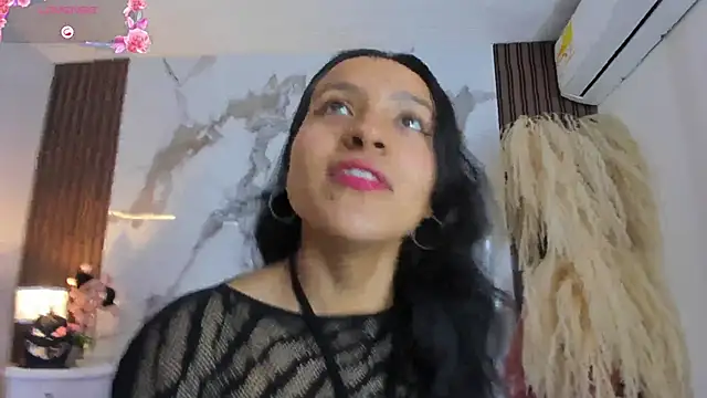 Snapshot of violettawatson chatting on October 14, 1:34 pm violettawatson online show from October 14, 1:34 pm