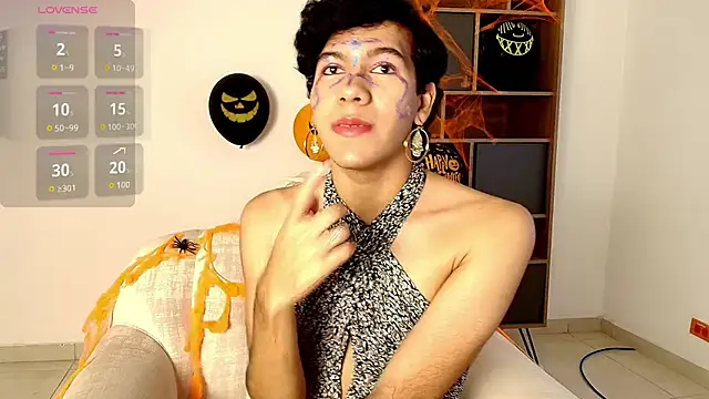 E R O S  online show from October 31, 9:27 pm