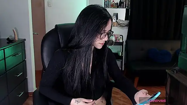 Ashley olivares online show from November 25, 2:33 am