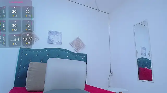 IamBunny f w online show from November 8, 1:33 pm