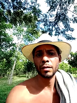 Snapshot of AlphaAlterX chatting on December 19, 7:43 pm AlphaAlterX online show from December 19, 7:43 pm