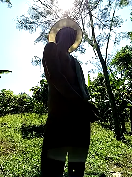 Snapshot of AlphaAlterX chatting on January 14, 3:17 pm AlphaAlterX online show from January 14, 3:17 pm