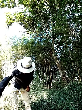 Snapshot of AlphaAlterX chatting on February 26, 2:27 pm AlphaAlterX online show from February 26, 2:27 pm