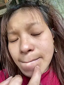 Snapshot of Mai_bb chatting on October 16, 2:34 am Mai bb online show from October 16, 2:34 am