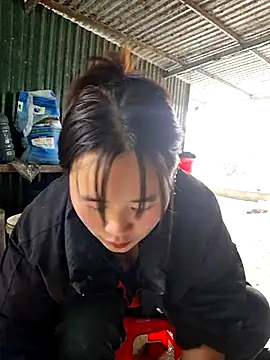 ALIENHR38 online show from December 22, 1:35 am