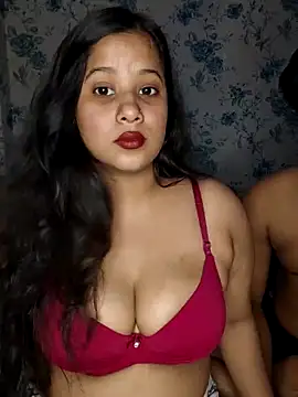 Snapshot of priyaverma00 chatting on May 5, 6:38 pm priyaverma00 online show from May 5, 6:38 pm