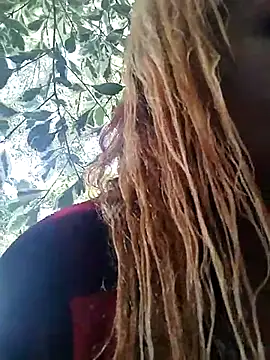 Snapshot of hemilynthomas2467 chatting on May 15, 9:27 am hemilynthomas2467 online show from May 15, 9:27 am