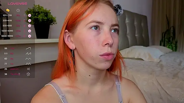 Snapshot of JuliannaWenger chatting on September 15, 5:13 pm JuliannaWenger online show from September 15, 5:13 pm
