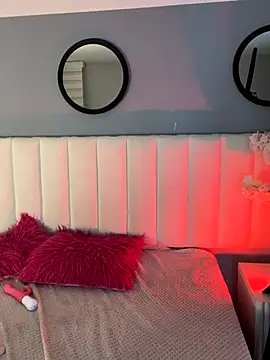 Mila Hank  online show from November 30, 12:14 am