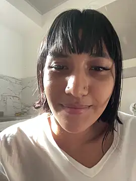 Snapshot of Amberdecolombia chatting on November 16, 8:03 pm Amberdecolombia online show from November 16, 8:03 pm