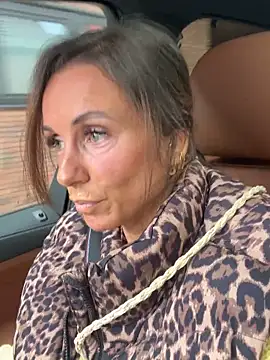 Justnani001 online show from September 13, 11:32 am