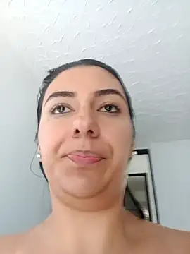 Snapshot of VioletaWalton1 chatting on September 17, 3:24 pm VioletaWalton1 online show from September 17, 3:24 pm