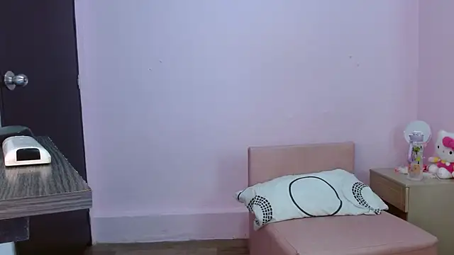 kiity horny  online show from September 24, 12:41 pm