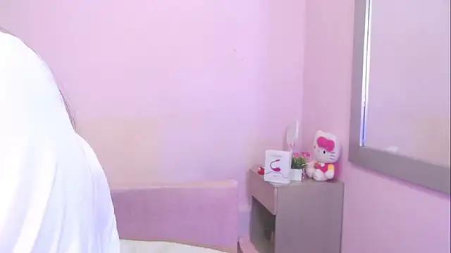 kiity horny  online show from December 16, 11:59 am