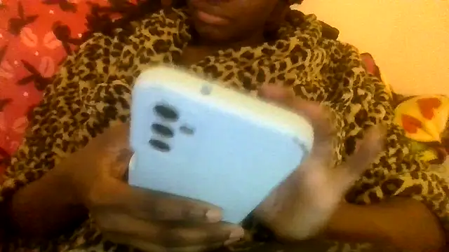 prettymaa online show from September 25, 3:10 am