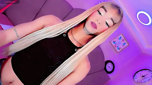 Nauthy girl online show from October 13, 12:27 pm