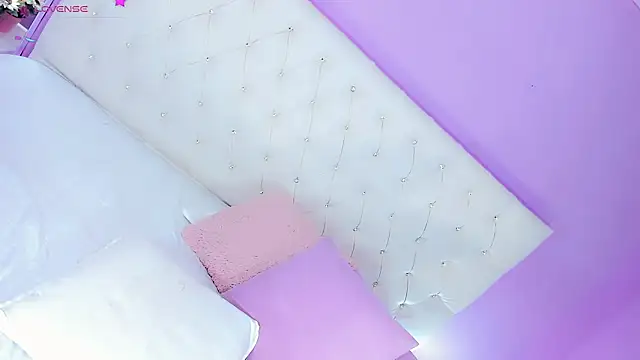 Snapshot of Nauthy_girl chatting on May 11, 1:06 pm Nauthy girl online show from May 11, 1:06 pm