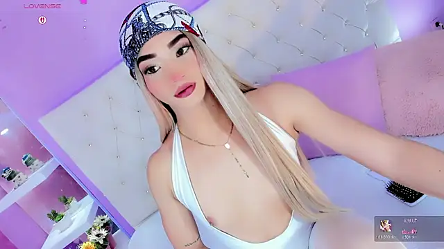 Snapshot of Nauthy_girl chatting on May 12, 12:46 pm Nauthy girl online show from May 12, 12:46 pm