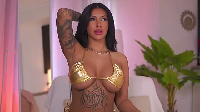 AishaaDevoe online show from February 5, 10:42 am