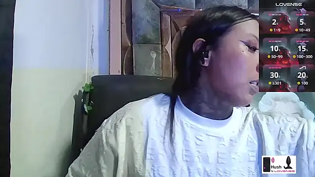 missashlyrosette online show from March 12, 8:48 pm