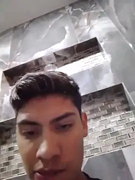 Snapshot of aispuro8505 chatting on February 2, 7:18 am aispuro8505 online show from February 2, 7:18 am