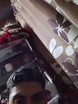 Snapshot of aispuro8505 chatting on February 10, 7:23 am aispuro8505 online show from February 10, 7:23 am