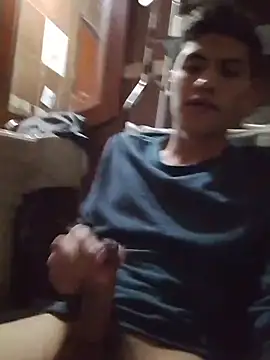 Snapshot of aispuro8505 chatting on February 12, 7:25 am aispuro8505 online show from February 12, 7:25 am