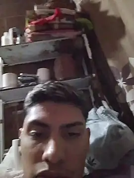 Snapshot of aispuro8505 chatting on February 27, 7:41 am aispuro8505 online show from February 27, 7:41 am