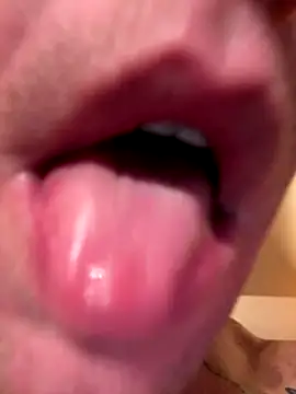 DILFiGuess11 online show from November 7, 1:55 pm