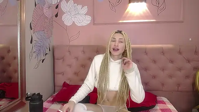 Snapshot of Aaron_Fordd chatting on January 7, 5:04 pm Aaron Fordd online show from January 7, 5:04 pm