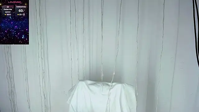 Snapshot of TheBlackwidows chatting on September 30, 11:48 am TheBlackwidows online show from September 30, 11:48 am