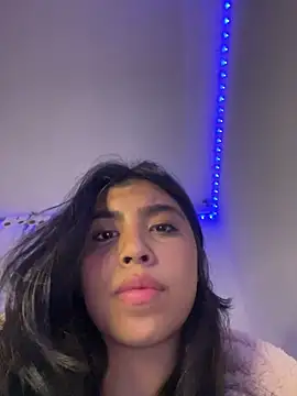 Snapshot of DianeSuns_ chatting on February 14, 3:03 am DianeSuns online show from February 14, 3:03 am