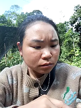 may-squirl online show from November 7, 2:22 am