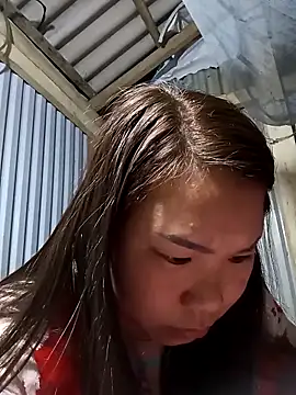 may-squirl online show from November 29, 3:15 pm