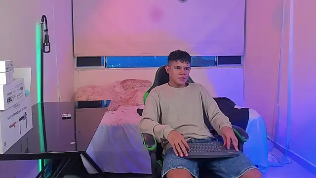 Jack castell online show from January 6, 11:07 pm