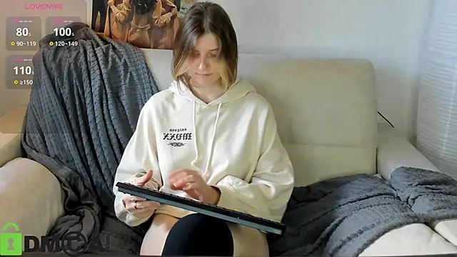 Agnes Passero online show from September 18, 7:54 am